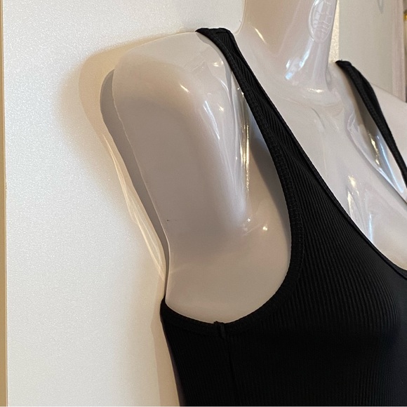 MPG Black Ribbed Activewear Tank Top Size Small - Picture 8 of 16